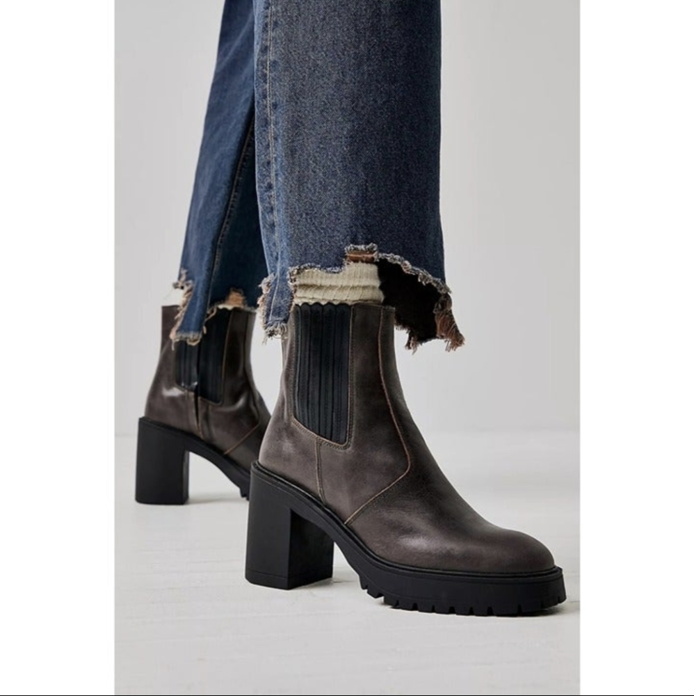 Free People Boots sz 39.5